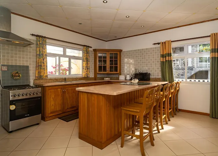 East Horizon Self Catering Au Cap (Mahe)
