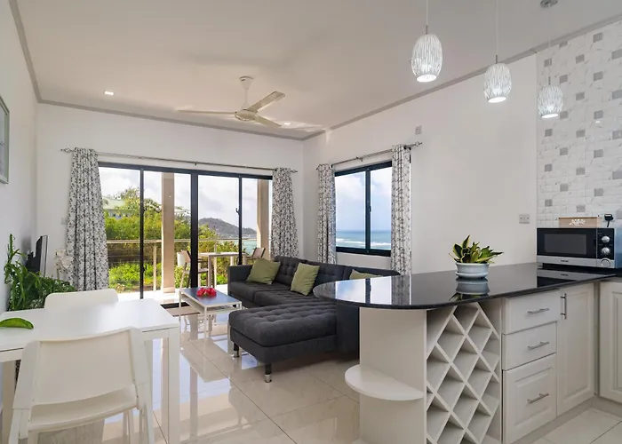 East Horizon Self Catering *