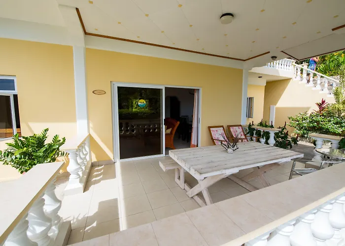 East Horizon Self Catering Apartmán *