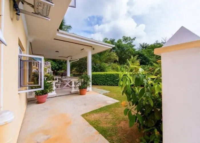 East Horizon Self Catering *